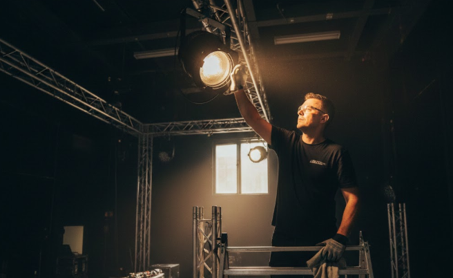 Stage Lighting Maintenance Manual: 6 Core Secrets to Extending Fixture Lifespan