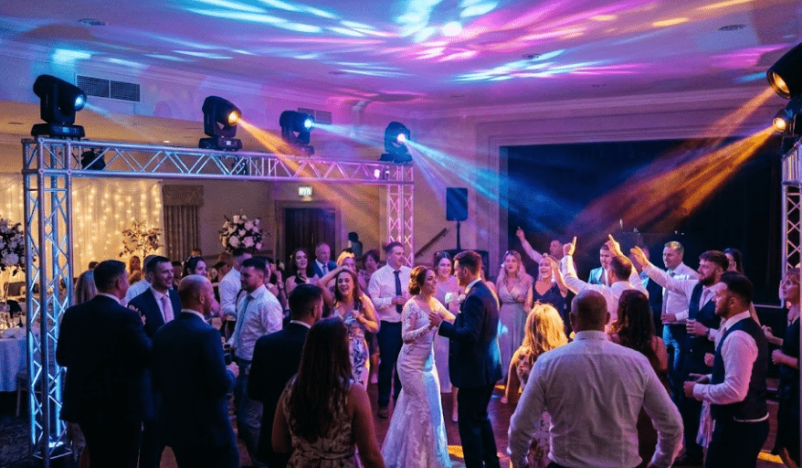 Wedding Party Moving Heads